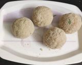 A picture of step 4 of Potato cheese balls.