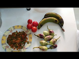 ભરેલા કેળા, ટામેટા, રિંગડા નું ચટપટું શાક