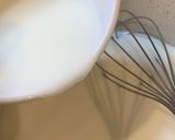 صورة لخطوة 2 من وصفة قشطة منزلية سهلة 🥛