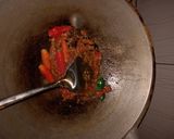 Foto langkah ke 7 dari resep Mangut Ikan Pe (Pari Asap).