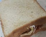 A picture of step 1 of Maggi sandwich.