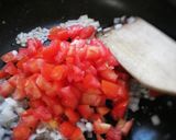 A picture of step 3 of Tuna Tostadas.