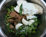 A picture of step 1 of Mint Coriander Raita.