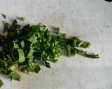 Foto langkah ke 4 dari resep Mie kuah daun katuk simple dan irit bahan.