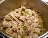 Foto del paso 2 de la receta Carne de cerdo en salsa con setas