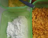 Foto langkah ke 1 dari resep Doritos Chicken Fingers.