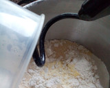 Foto del paso 2 de la receta: Tortas fritas (Marta)