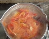 Foto langkah ke 3 dari resep Sop Telur Tomat.