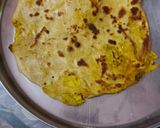 A picture of step 6 of Aloo Paratha.