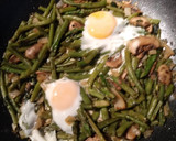 Foto del paso 8 de la receta: Trigueros con judías y huevos