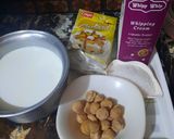 A picture of step 1 of Khubani ka meetha.