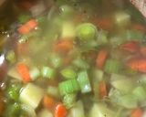 A picture of step 4 of Carrot top soup - vegan.