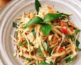 Hình bước làm 3 của món Gỏi măng rau răm (nộm măng)