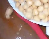 A picture of step 4 of Dahi Chana Chat.