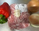 A picture of step 1 of Pork Belly and Vegetables Fry with much Peppers.