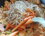 Foto langkah ke 5 dari resep Kwetiau Goreng.