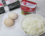 A picture of step 1 of Rolled Pork and Egg Onigiri.