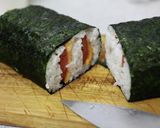 A picture of step 16 of Rolled Pork and Egg Onigiri.