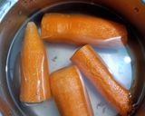 A picture of step 2 of Carrot paratha.