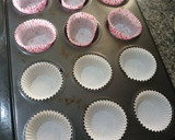 A picture of step 2 of Moin moin cups.