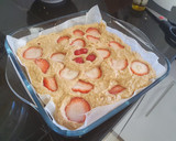 Foto del paso 5 de la receta: Tarta de almendra y fresas