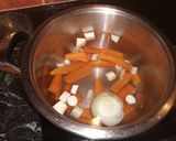 Pas rețetă Supă de tăieței cu cub magic de găină 🍜 2 fotografie