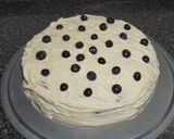 Foto del paso 5 de la receta: Queque de arándanos con glaseado de queso crema