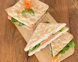 Une image de l'étape 3 de Sandwich suédois au saumon fumé /fromage frais.