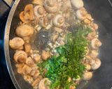 Foto del paso 4 de la receta: Conejo en salsa de champiñones