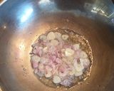 Foto langkah ke 2 dari resep Cah Kangkung Udang.