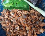 Foto langkah ke 1 dari resep Kerang Dara Tumis Kecap.