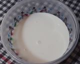 A picture of step 4 of Steamed Honeycomb Cake (Bánh bò hấp) (Method 1).
