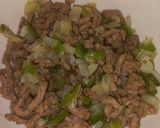 Foto del paso 2 de la receta: Carne molida con cebollín