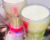 A picture of step 4 of Khoya Custard milkshake.