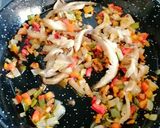 Foto del paso 4 de la receta: Arroz con tirabeques, setas y espinacas