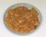 小黃瓜炒嫩雞丁的食譜步驟2照片