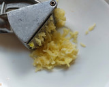 Foto del paso 1 de la receta: Pasta con salsa de sardinas