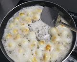 Hình bước làm 1 của món Trứng cút chiên nước mắm