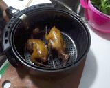 【影片】氣炸紅燒乳鴿【老娘的草根飯堂】的食譜步驟5照片