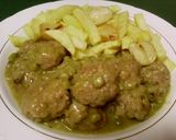 Foto del paso 7 de la receta Albóndigas en salsa verde con guisantes