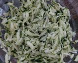 Hình bước làm 1 của món Zucchini Pancake