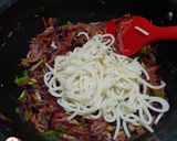 A picture of step 3 of Lettuce Wrap.