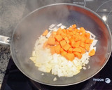 Foto del paso 3 de la receta: Pimientos rellenos Soja texturizada al horno