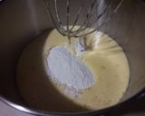 Foto del passaggio 2 della ricetta Torta rovesciata a cuore con mele e yogurt