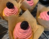 A picture of step 7 of Birthday cupcakes with a twist.