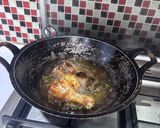 Foto langkah ke 3 dari resep Ayam Goreng Lengkuas Daun Kari.