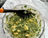 Foto del paso 2 de la receta: Bocadillos de espinaca con queso ahumado