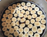 Foto del paso 2 de la receta: Torta de bananas y caramelos de dulce de leche