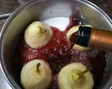 Foto del paso 1 de la receta: Peras al vino tinto (malbec)