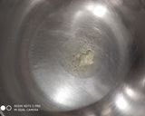 A picture of step 2 of Til Peanut chikki.